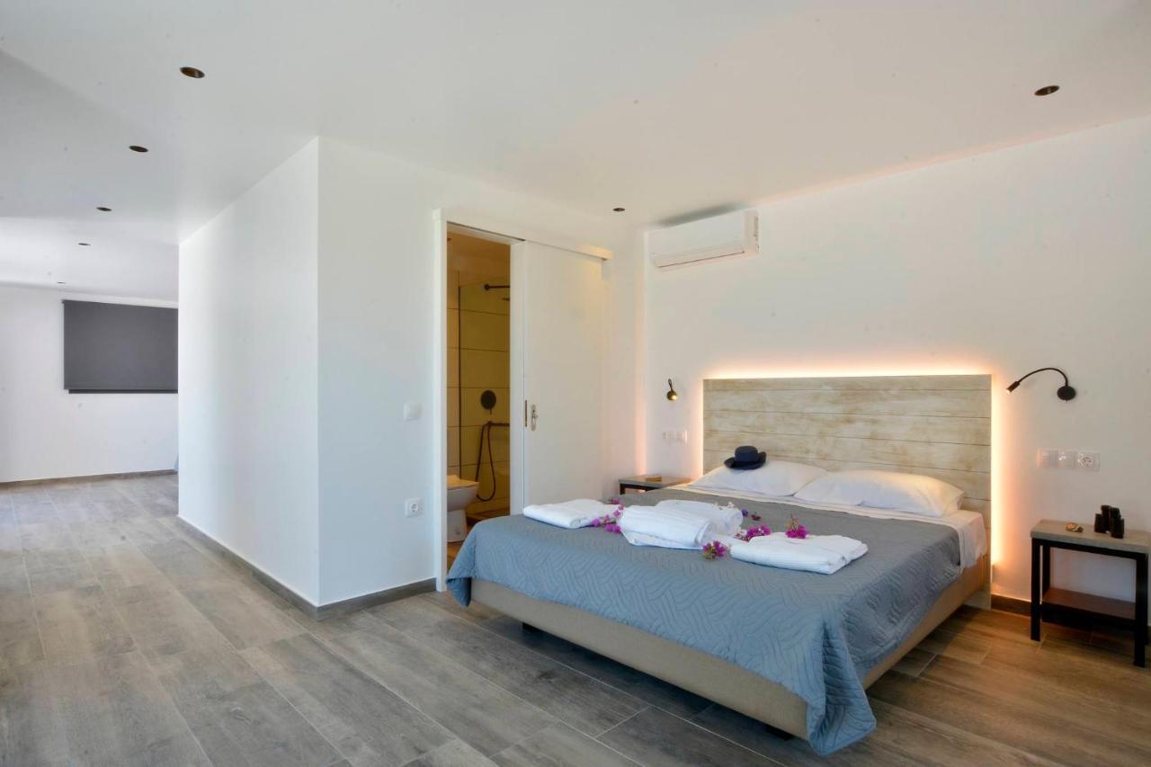 Villa Flamingo - 4 Bedrooms - Private Pool - Next To Renowned Issos Beach & Lake Korission Linia Exterior photo