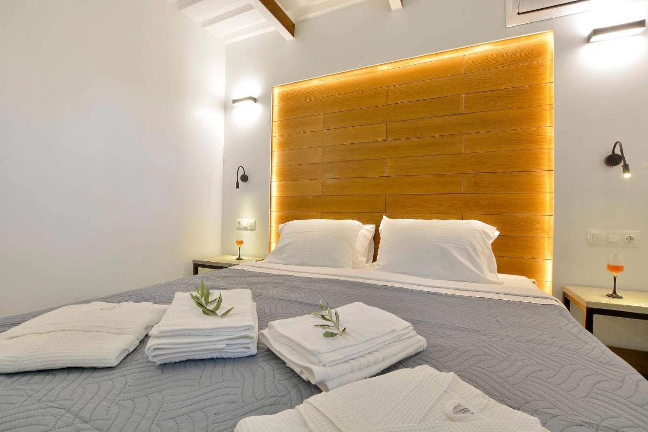 Villa Flamingo - 4 Bedrooms - Private Pool - Next To Renowned Issos Beach & Lake Korission Linia Exterior photo